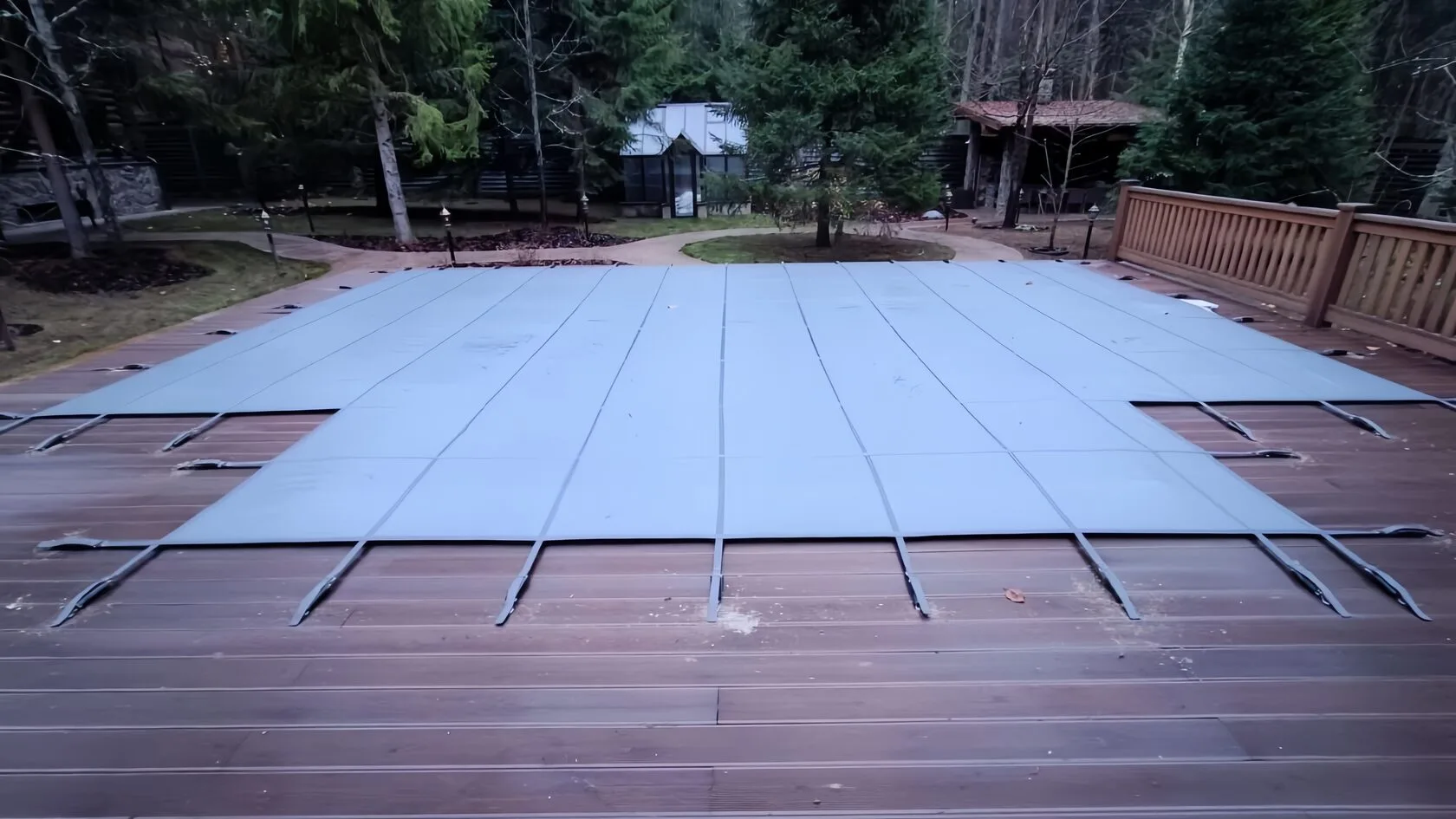 Покрывало для бассейна Laguna Cover Mesh в Белогорске